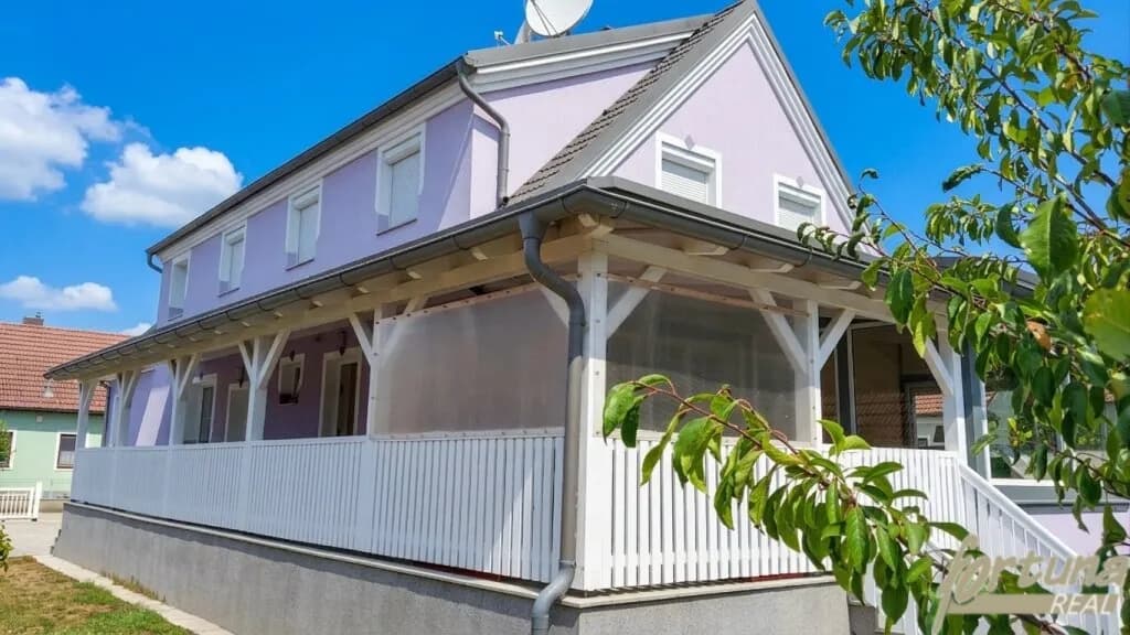 8-Zimmer-Gewerbeimmobilie kaufen in Sankt Pölten Land – 247 m², € 448.000 – Bild 1 von 36