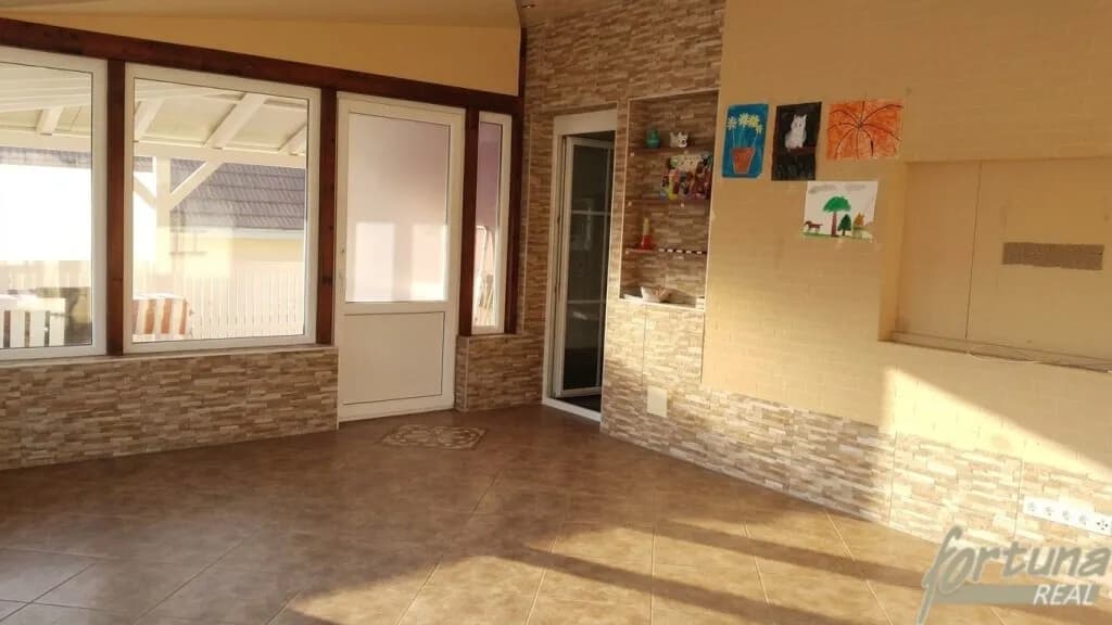 8-Zimmer-Gewerbeimmobilie kaufen in Sankt Pölten Land – 247 m², € 448.000 – Bild 2 von 36