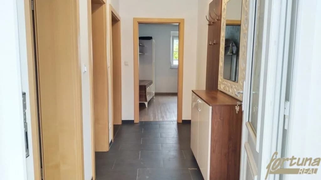 8-Zimmer-Gewerbeimmobilie kaufen in Sankt Pölten Land – 247 m², € 448.000 – Bild 7 von 36