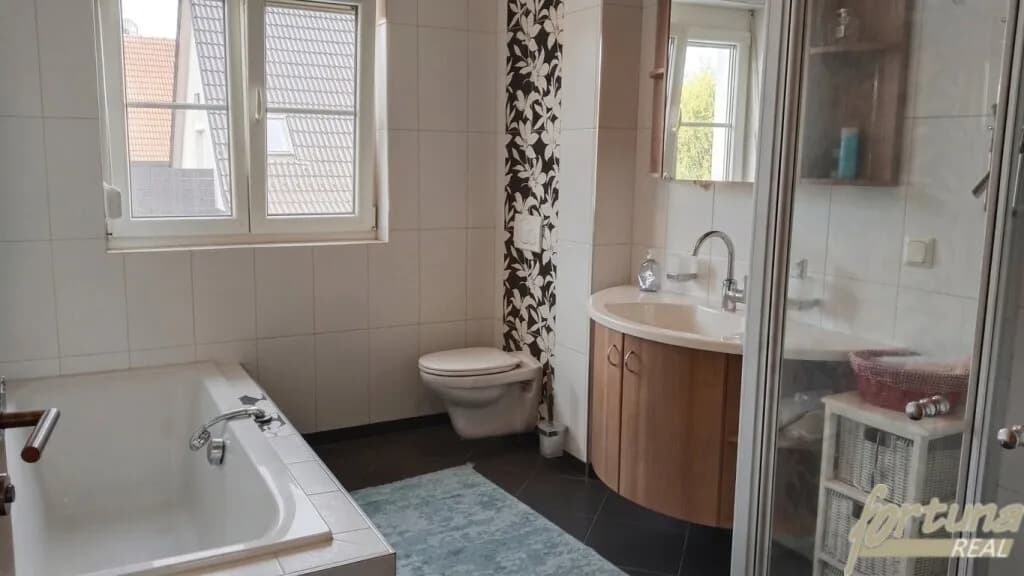 8-Zimmer-Gewerbeimmobilie kaufen in Sankt Pölten Land – 247 m², € 448.000 – Bild 33 von 36