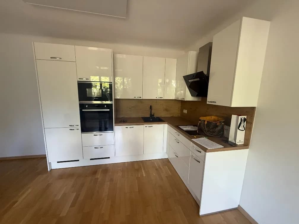 2-Zimmer-Wohnung mieten in Wien – 43 m², € 890 – Bild 1 von 8