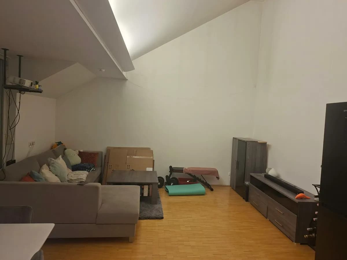 2-Zimmer-Wohnung mieten in Wels – 95 m², € 1.300 – Bild 2 von 8