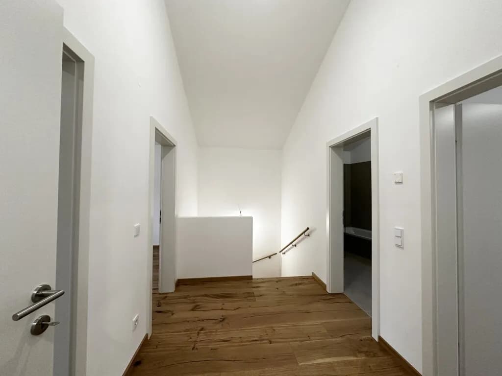 5-Zimmer-Haus kaufen in Wiener Neustadt Land – 118 m², € 495.000 – Bild 2 von 28