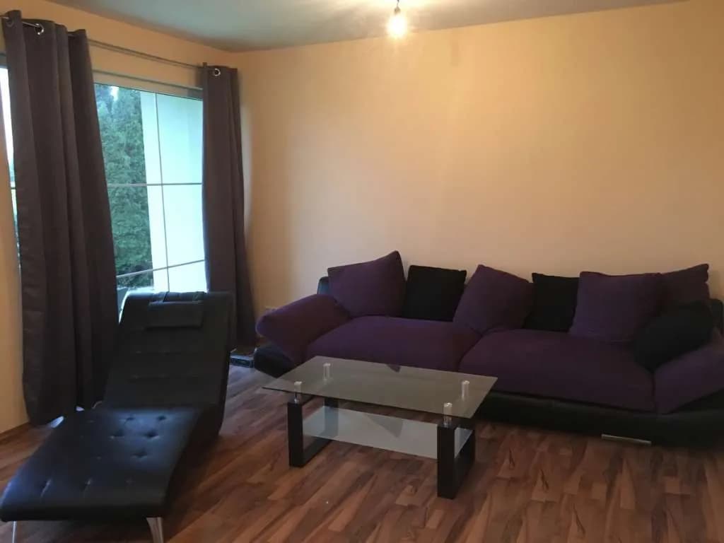 4-Zimmer-Haus mieten in Mödling – 120 m², € 2.490 – Bild 2 von 12