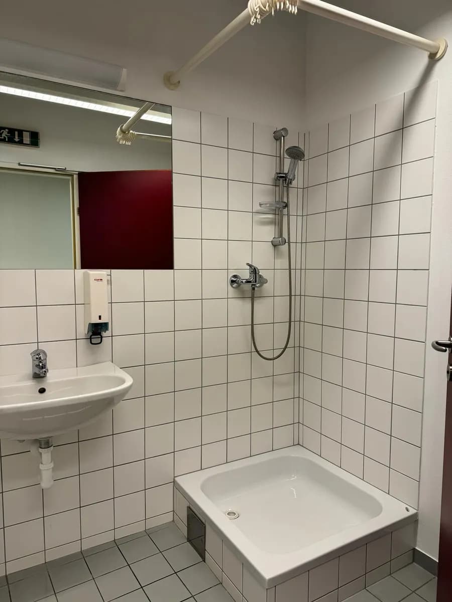 3-Zimmer-Gewerbeimmobilie mieten in Bruck an der Leitha – 100 m², € 955 – Bild 13 von 16