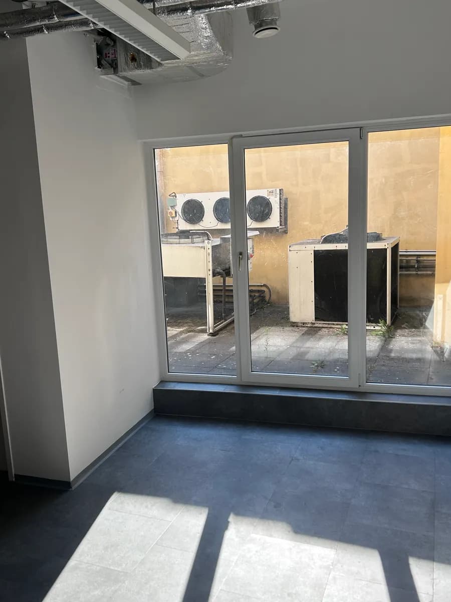 3-Zimmer-Gewerbeimmobilie mieten in Bruck an der Leitha – 100 m², € 955 – Bild 14 von 16