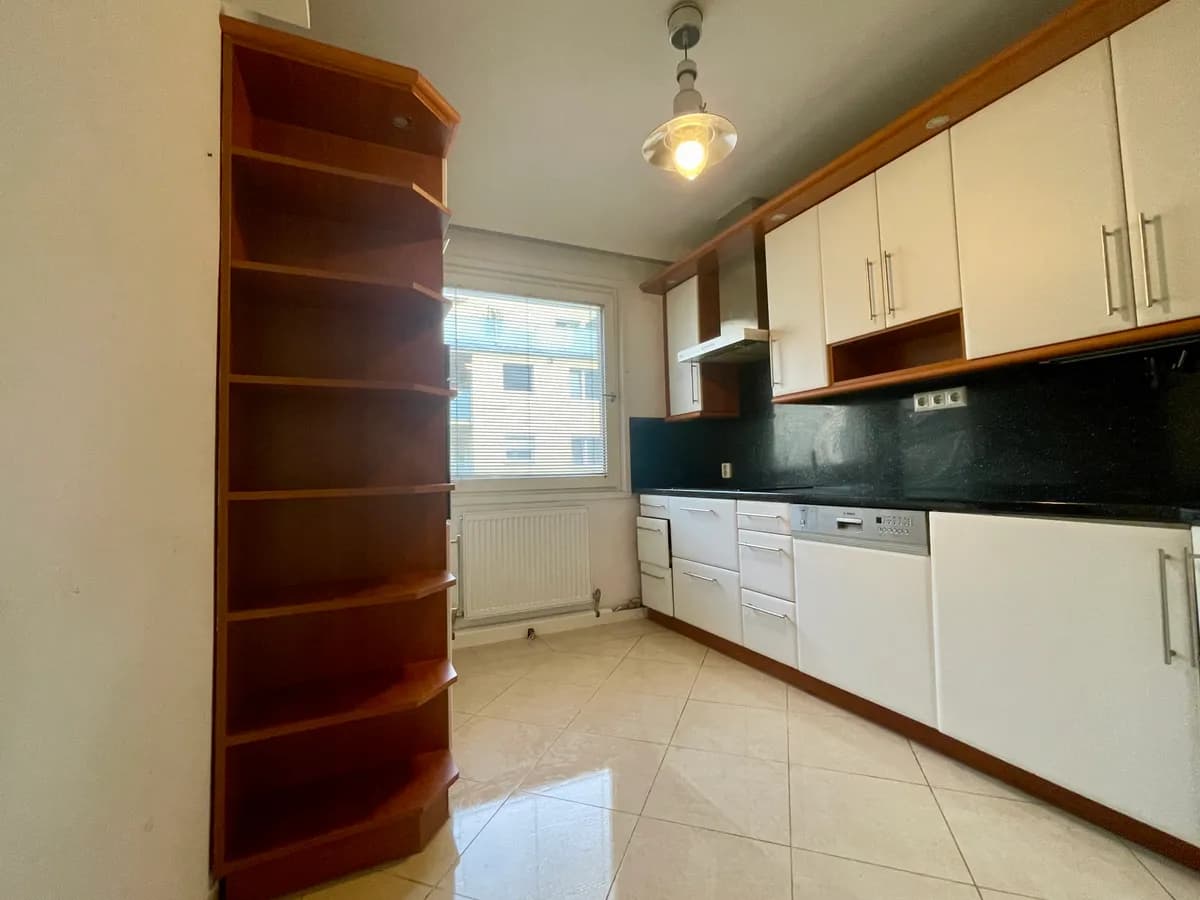 4-Zimmer-Wohnung mieten in Wien – 104 m², € 1.650 – Bild 1 von 10