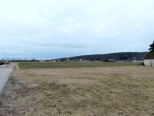 Immobilie kaufen in Tulln – 15 000 m² – Bild 2 von 7