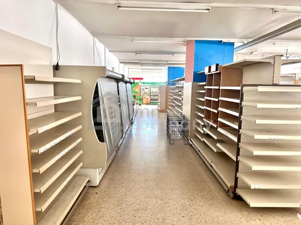 Gewerbeimmobilie kaufen in Tulln – 390 m², € 550.000 – Bild 2 von 11