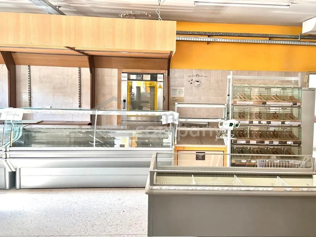 Gewerbeimmobilie kaufen in Tulln – 390 m², € 550.000 – Bild 5 von 11