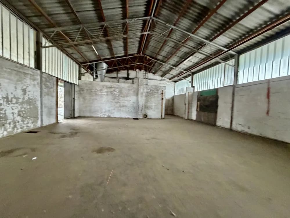 Gewerbeimmobilie mieten in Gänserndorf – 668 m², € 950