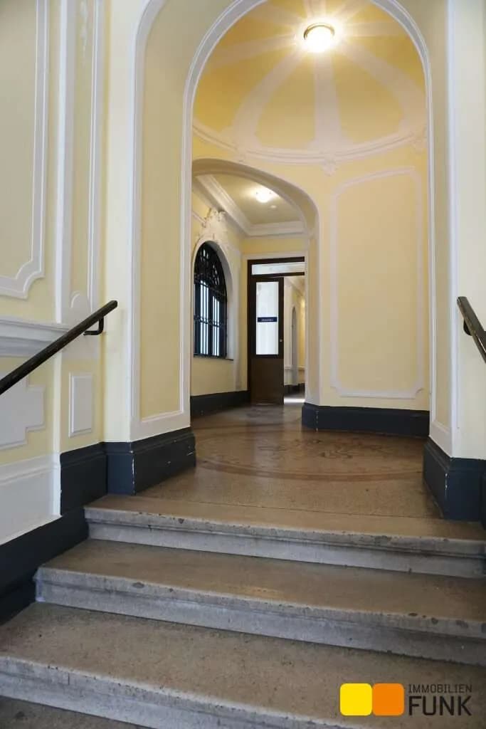 9-Zimmer-Gewerbeimmobilie mieten in Wien – 351 m², € 6.289 – Bild 18 von 25