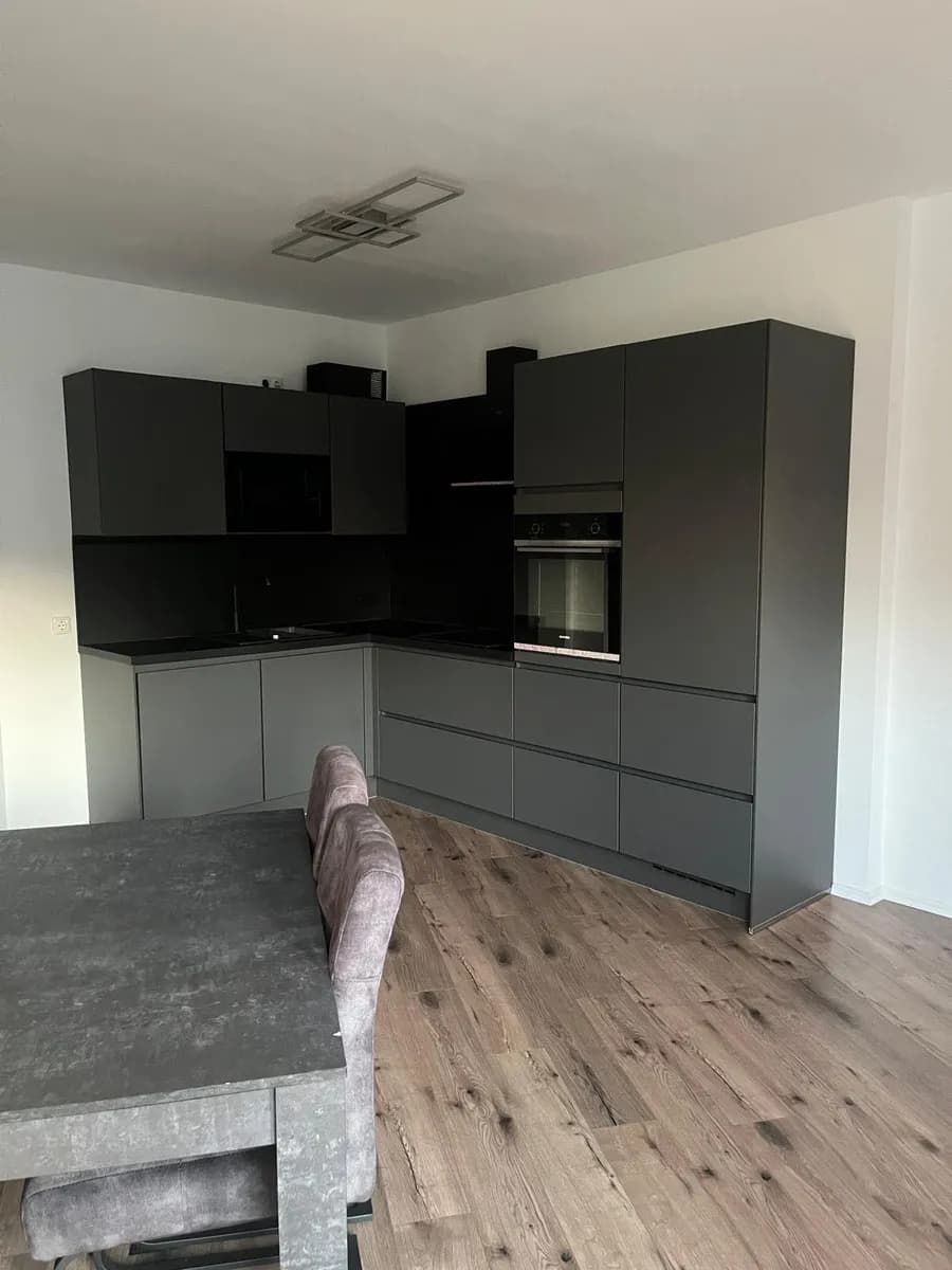 2-Zimmer-Wohnung mieten in Wels – 52 m², € 890 – Bild 2 von 9