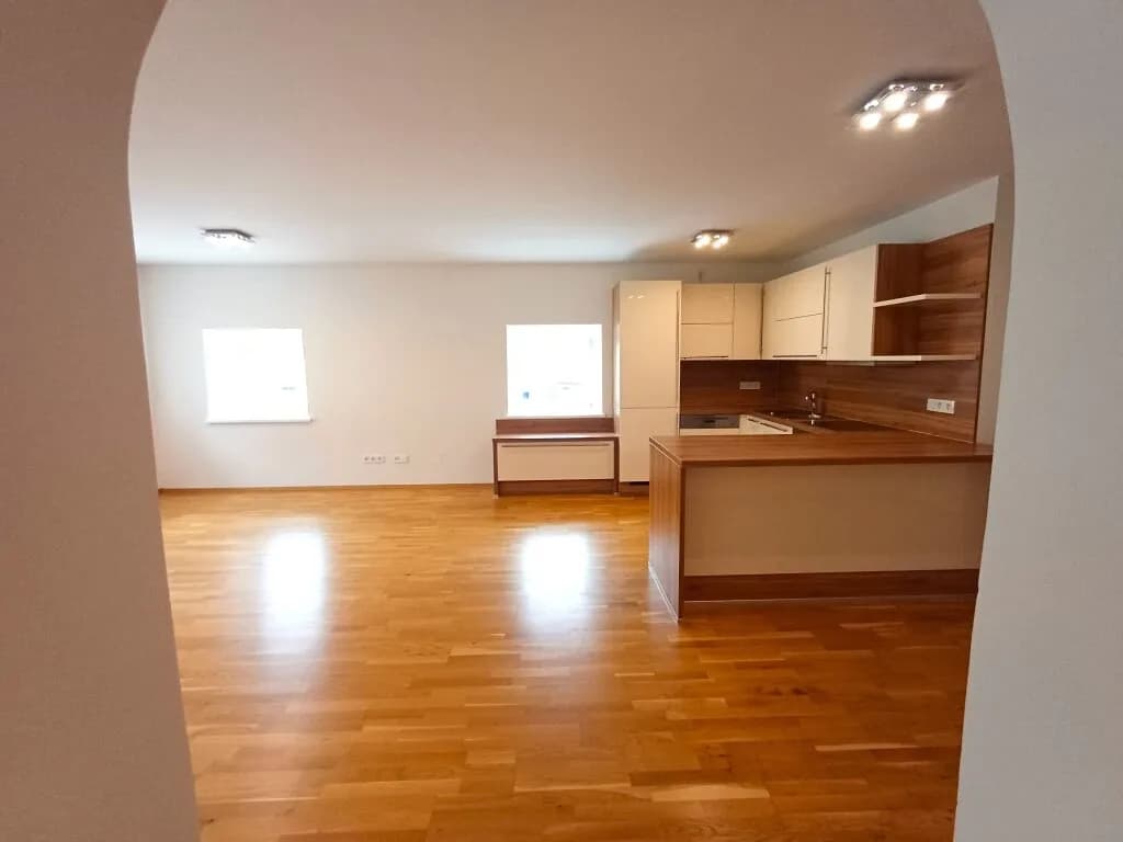 3-Zimmer-Wohnung kaufen in Salzburg-Umgebung – 91 m², € 295.000 – Bild 1 von 4
