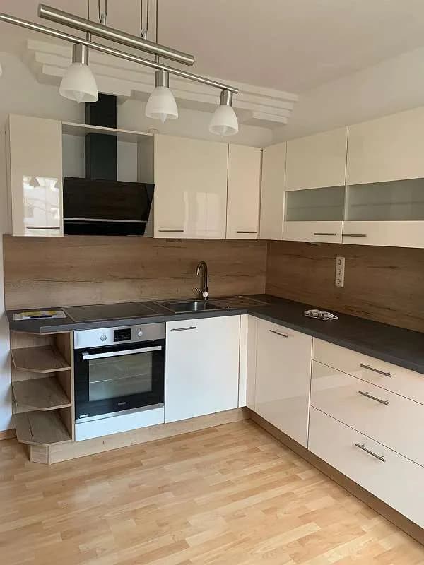 4-Zimmer-Wohnung mieten in Linz Land – 100 m², € 1.200 – Bild 2 von 7