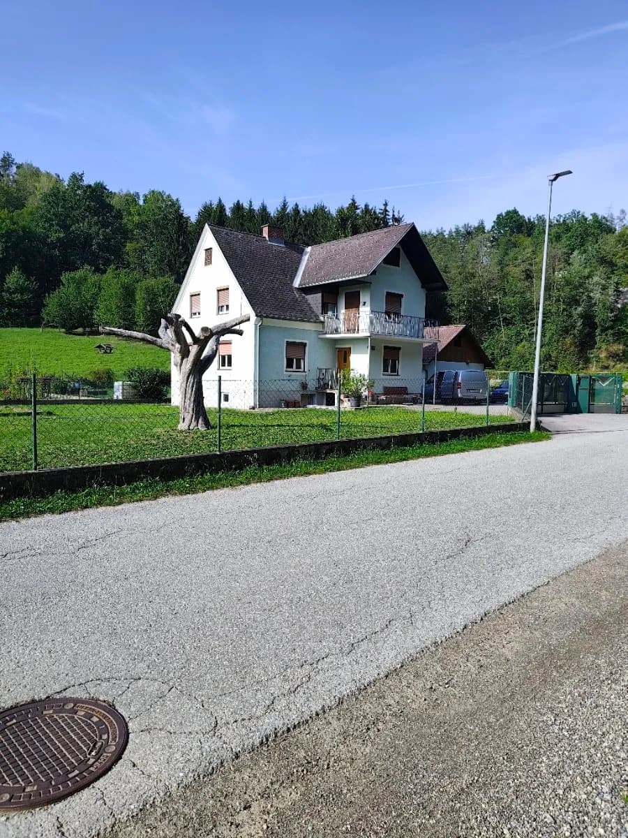 9-Zimmer-Haus kaufen in Graz-Umgebung – 160 m², € 290.000 – Bild 4 von 4