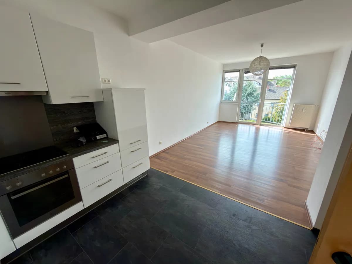 3-Zimmer-Wohnung mieten in Wels – 77 m², € 650 – Bild 1 von 10