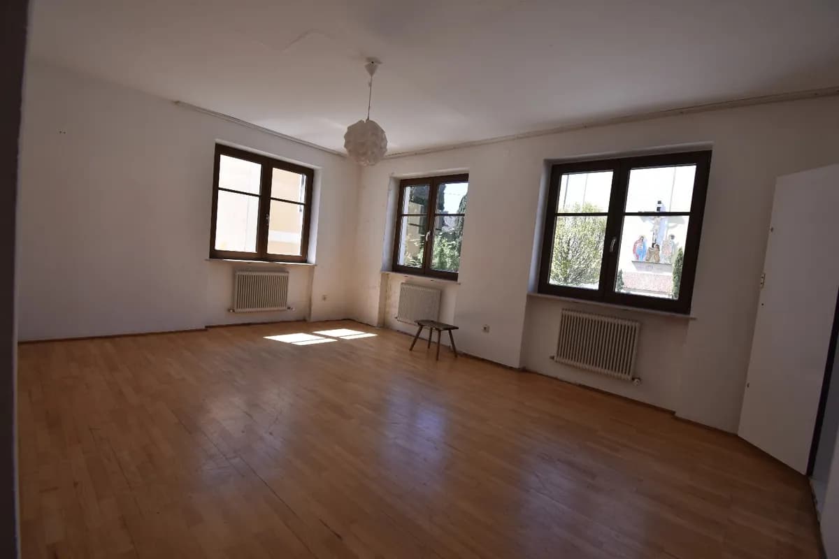 7-Zimmer-Haus kaufen in Rohrbach – 207 m², € 320.000 – Bild 3 von 11