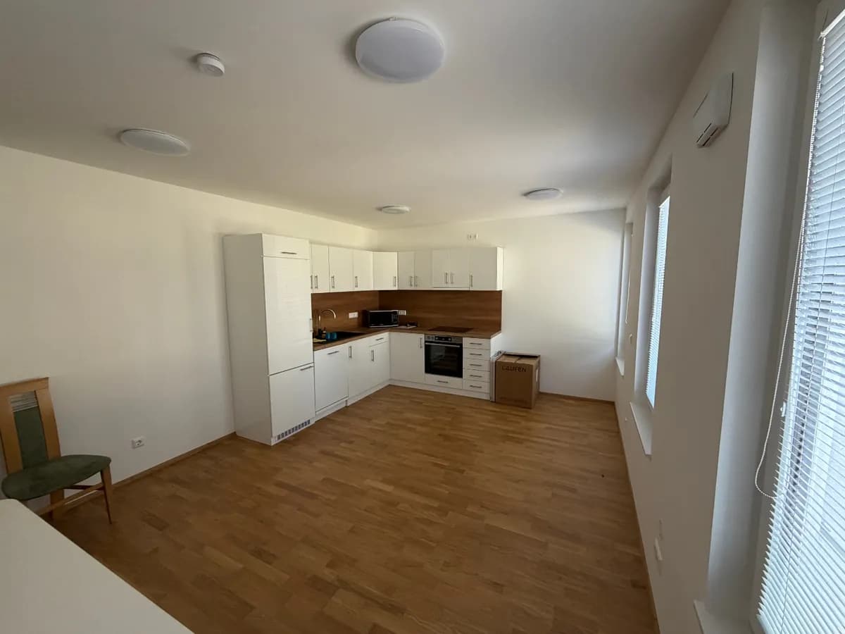 Gewerbeimmobilie mieten in Wien – 46 m², € 980