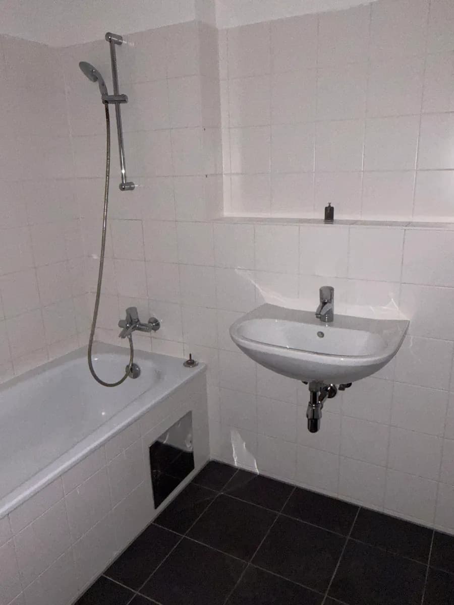 4-Zimmer-Wohnung mieten in Wien – 103 m², € 1.205 – Bild 7 von 8
