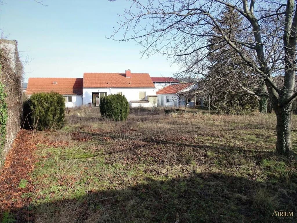 Immobilie kaufen in Bruck an der Leitha – 2 230 m², € 1.400.000 – Bild 2 von 5