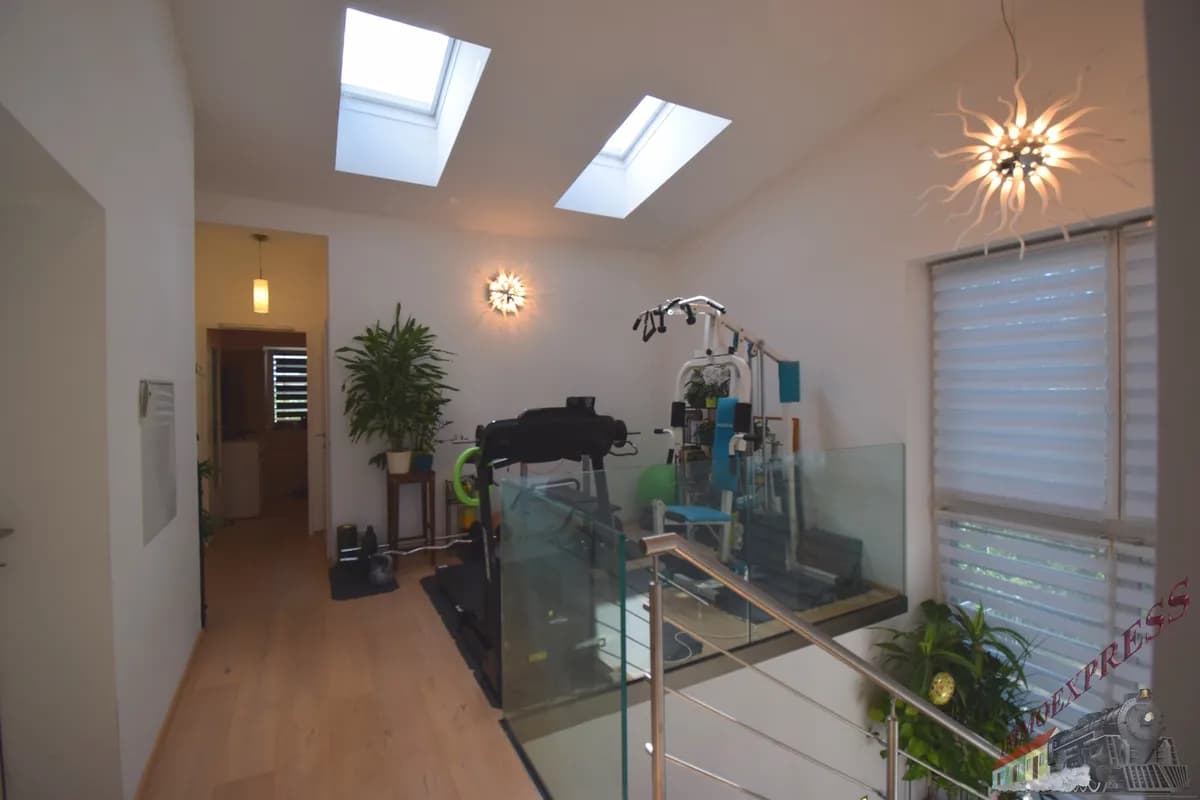 5-Zimmer-Haus mieten in Mödling – 180 m², € 2.600 – Bild 8 von 19