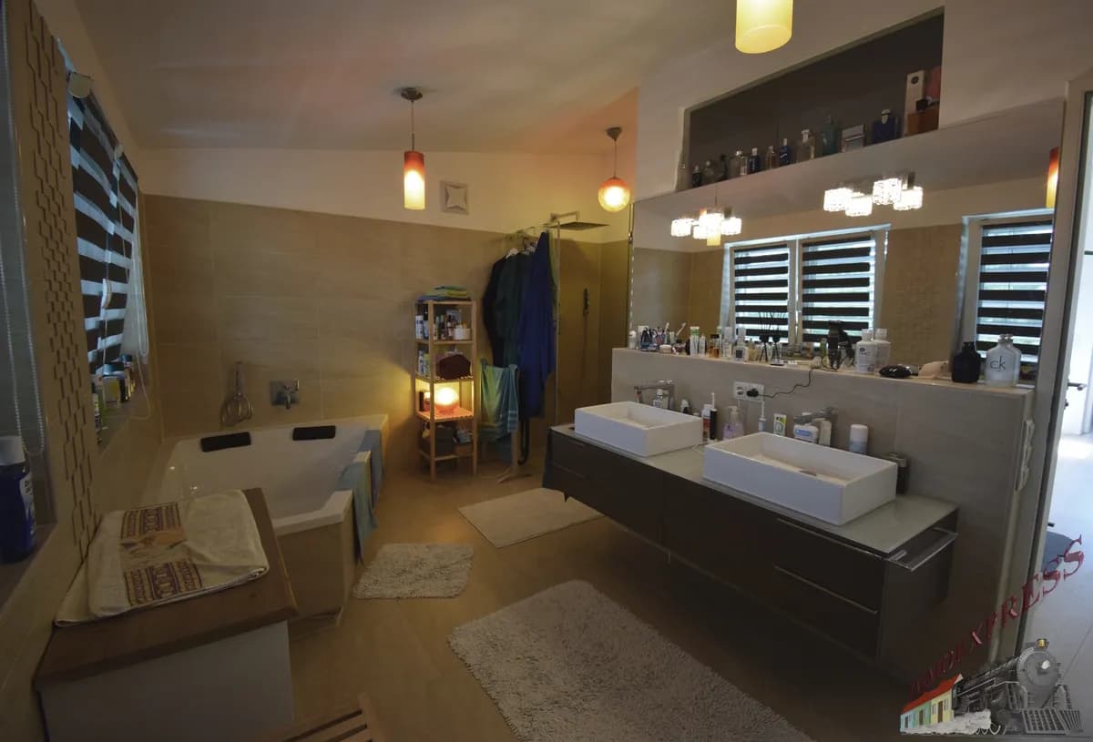 5-Zimmer-Haus mieten in Mödling – 180 m², € 2.600 – Bild 14 von 19