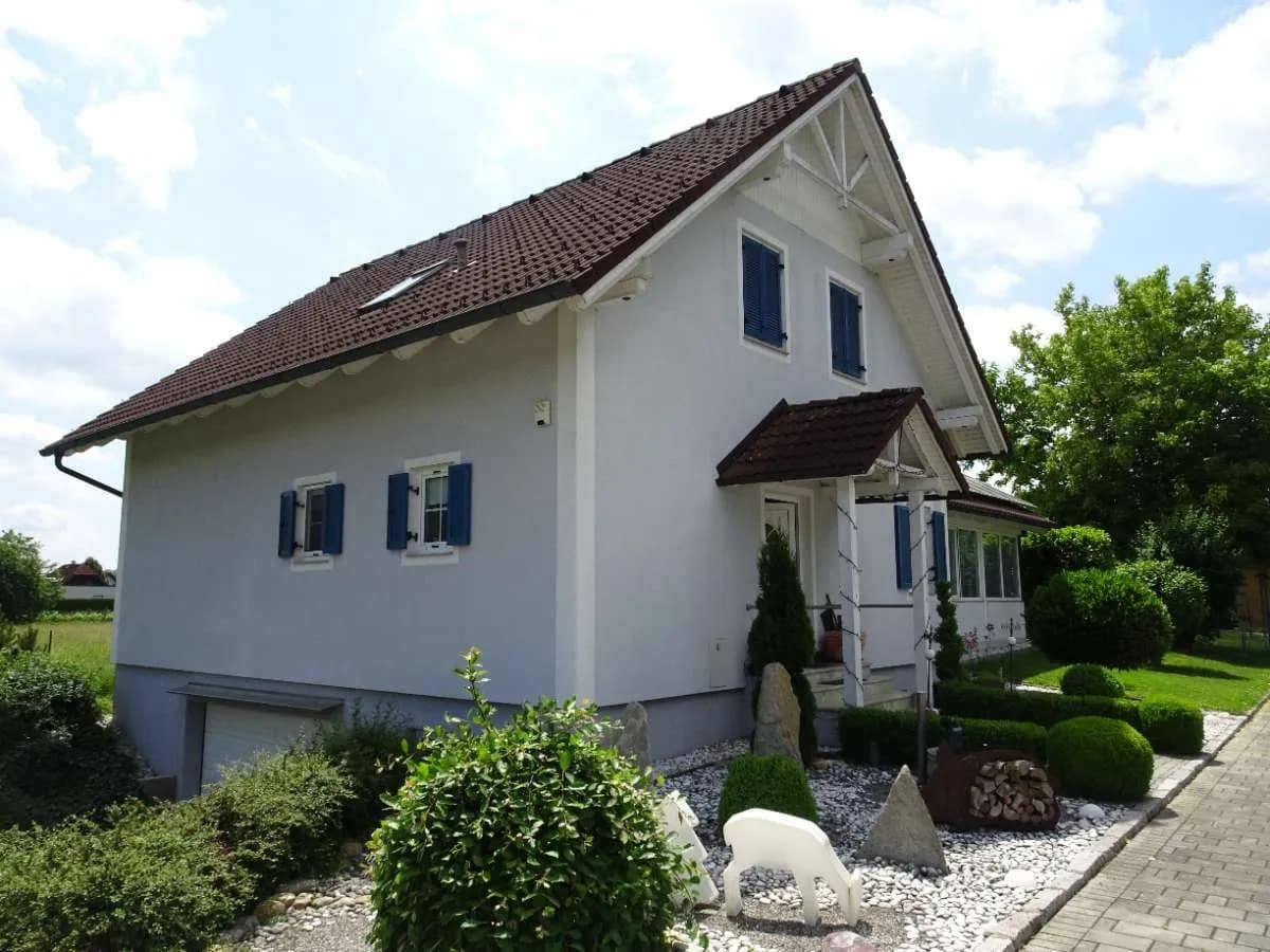 3-Zimmer-Haus mieten in Hartberg-Fürstenfeld – 140 m², € 1.600 – Bild 1 von 8
