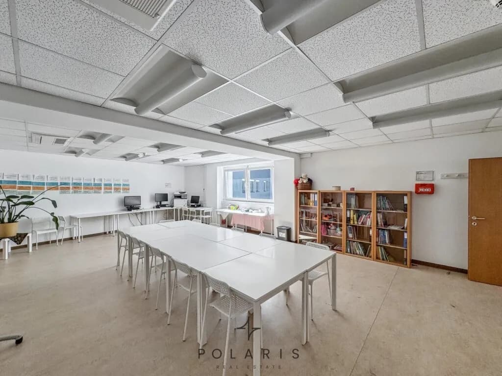 12-Zimmer-Gewerbeimmobilie mieten in Wien – 555 m², € 7.437 – Bild 7 von 11