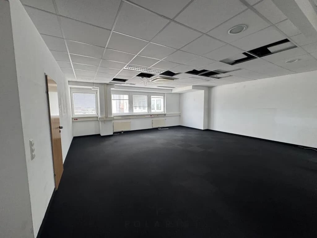 6-Zimmer-Gewerbeimmobilie mieten in Mödling – 210 m², € 2.623 – Bild 2 von 8