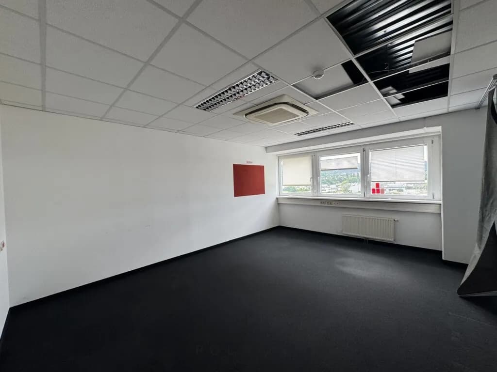 6-Zimmer-Gewerbeimmobilie mieten in Mödling – 210 m², € 2.623 – Bild 6 von 8