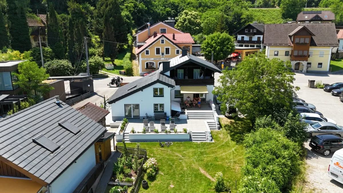4-Zimmer-Wohnung mieten in Gmunden – 110 m², € 1.500 – Bild 1 von 25