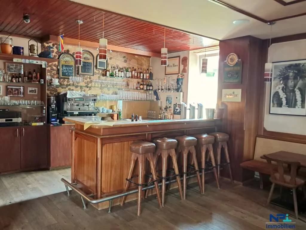 Immobilie kaufen in Wiener Neustadt Land – 405 m², € 950.000 – Bild 5 von 9