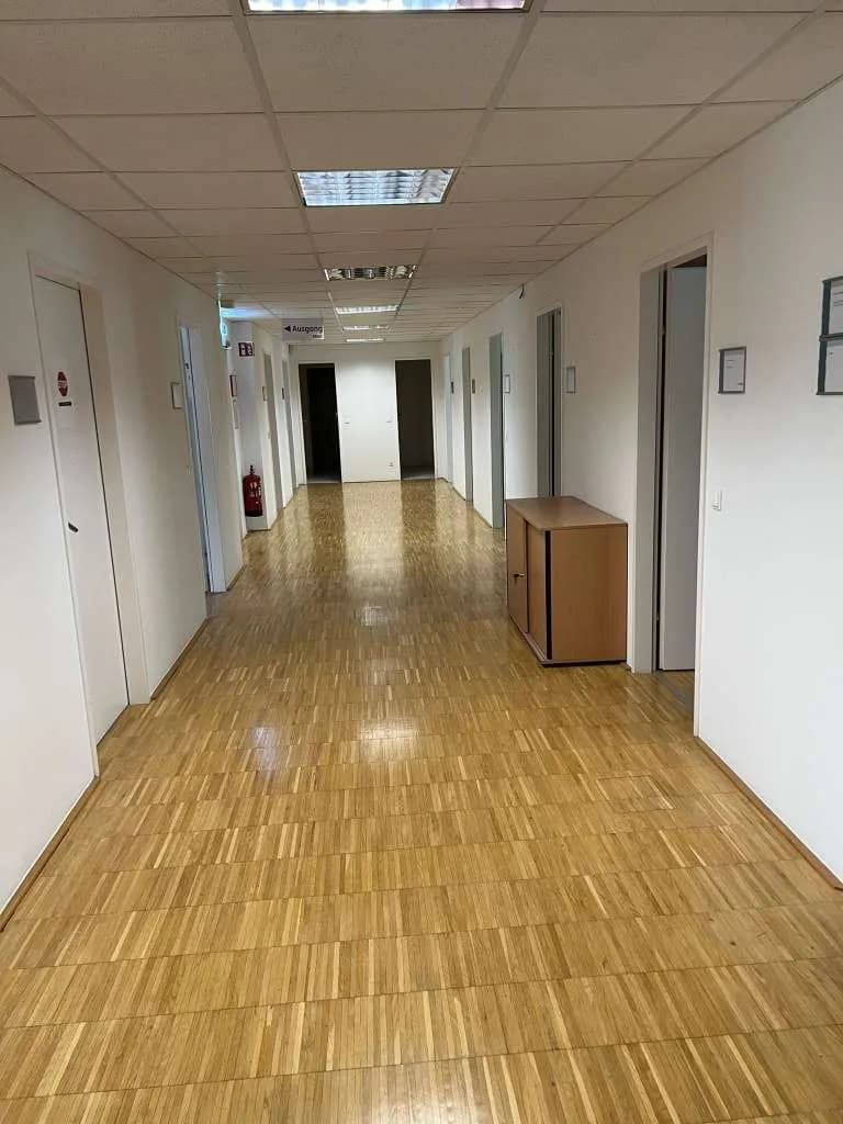21-Zimmer-Gewerbeimmobilie mieten in Wien – 546 m², € 10.531