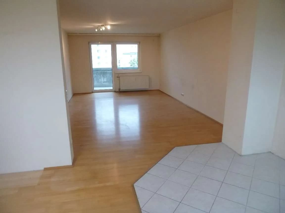 3-Zimmer-Wohnung kaufen in Wels – 97 m², € 215.000 – Bild 1 von 28