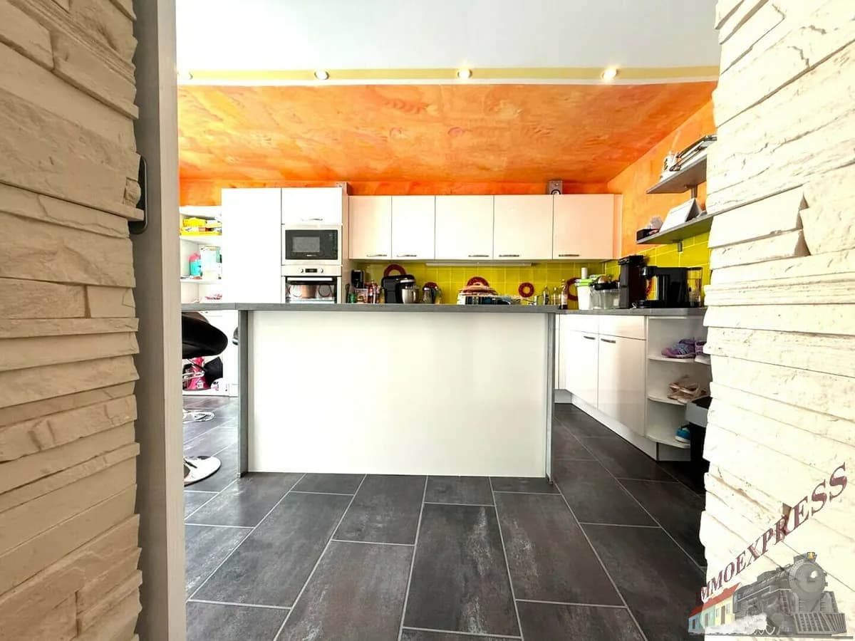 Haus kaufen in Neunkirchen – 170 m², € 249.990 – Bild 8 von 17