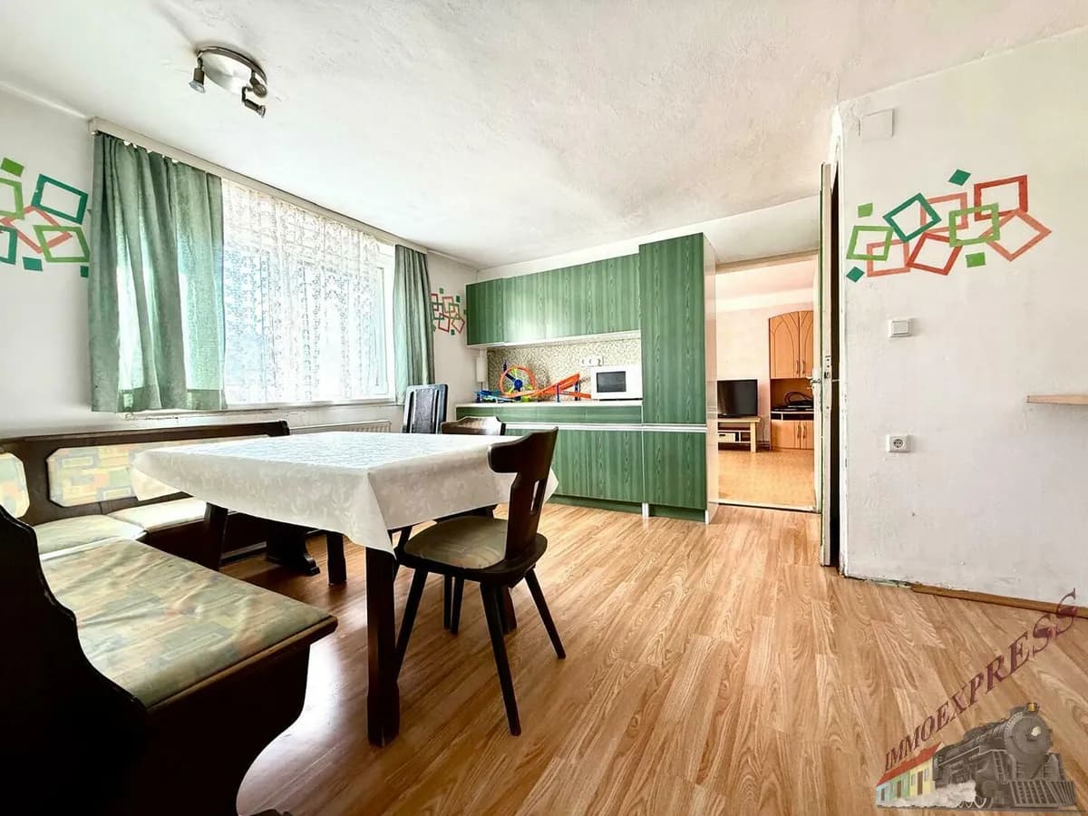 Haus kaufen in Neunkirchen – 170 m², € 249.990 – Bild 16 von 17