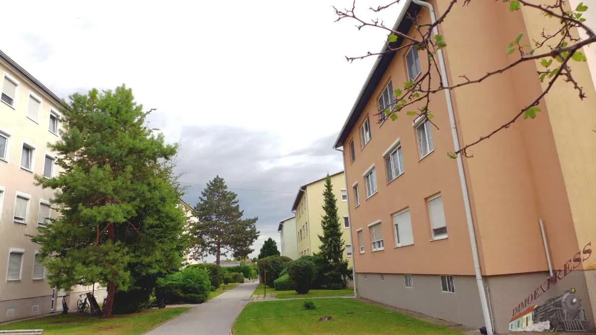 3-Zimmer-Wohnung kaufen in Bruck an der Leitha – 65 m², € 183.000 – Bild 1 von 8