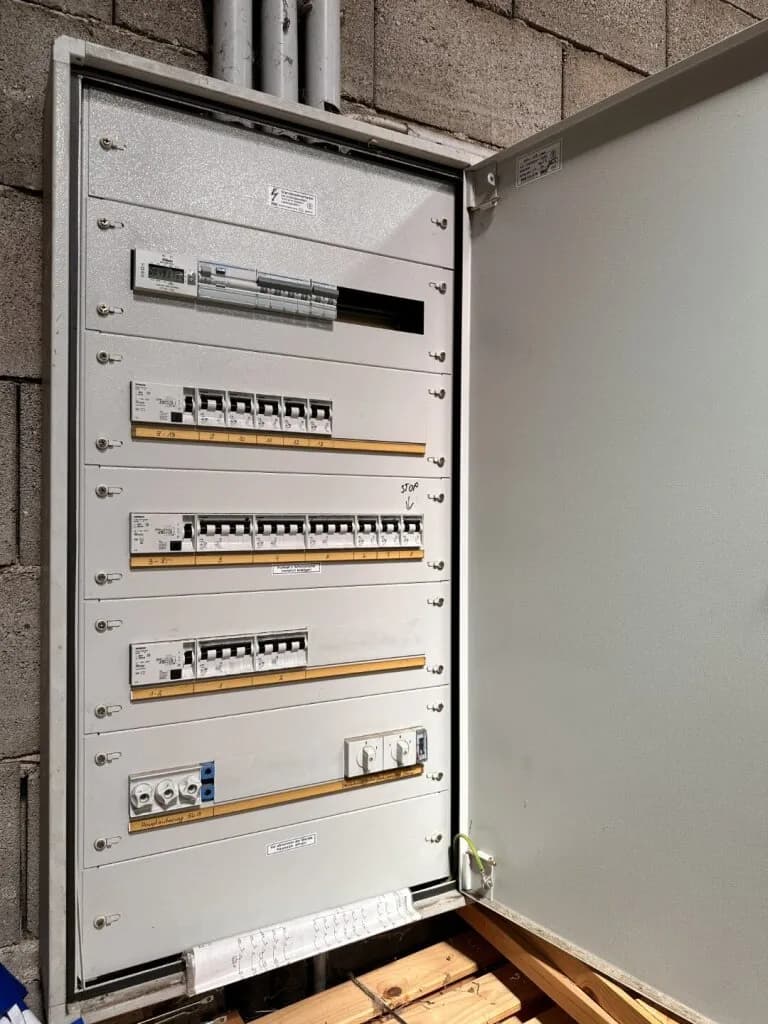 Gewerbeimmobilie kaufen in Neunkirchen – 1 372 m², € 2.495.000 – Bild 5 von 14