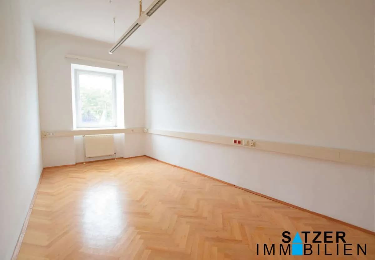 1-Zimmer-Gewerbeimmobilie mieten in Mistelbach – 17 m², € 544 – Bild 1 von 3