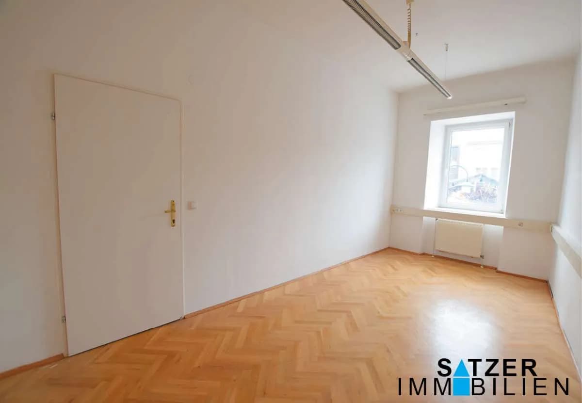 1-Zimmer-Gewerbeimmobilie mieten in Mistelbach – 17 m², € 544 – Bild 2 von 3