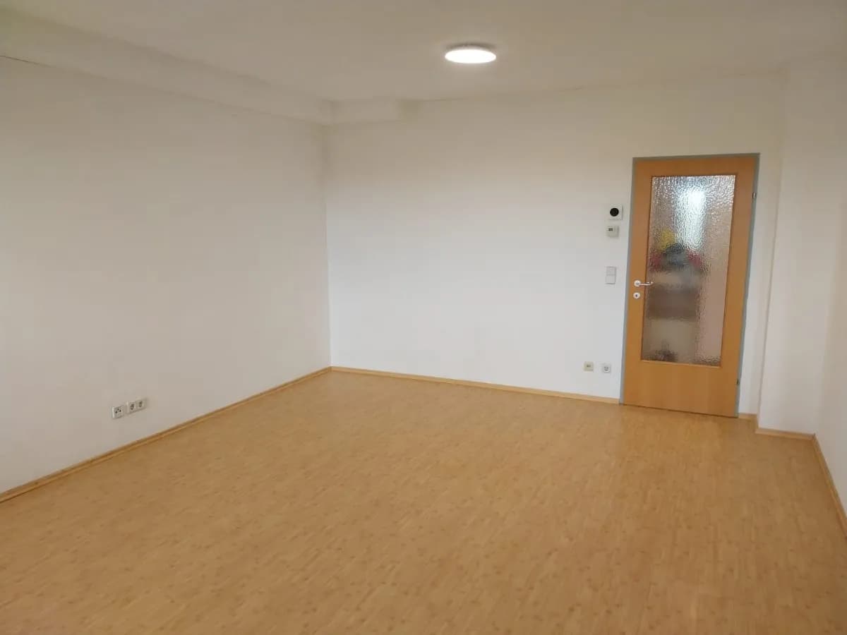 3-Zimmer-Wohnung mieten in Tulln – 60 m², € 810 – Bild 3 von 8