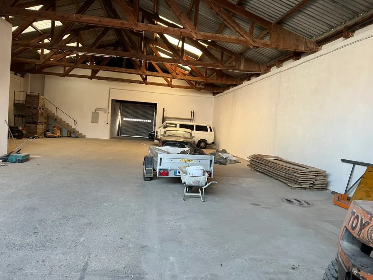 Gewerbeimmobilie mieten in Mistelbach – 1 457 m², € 3.300 – Bild 2 von 6