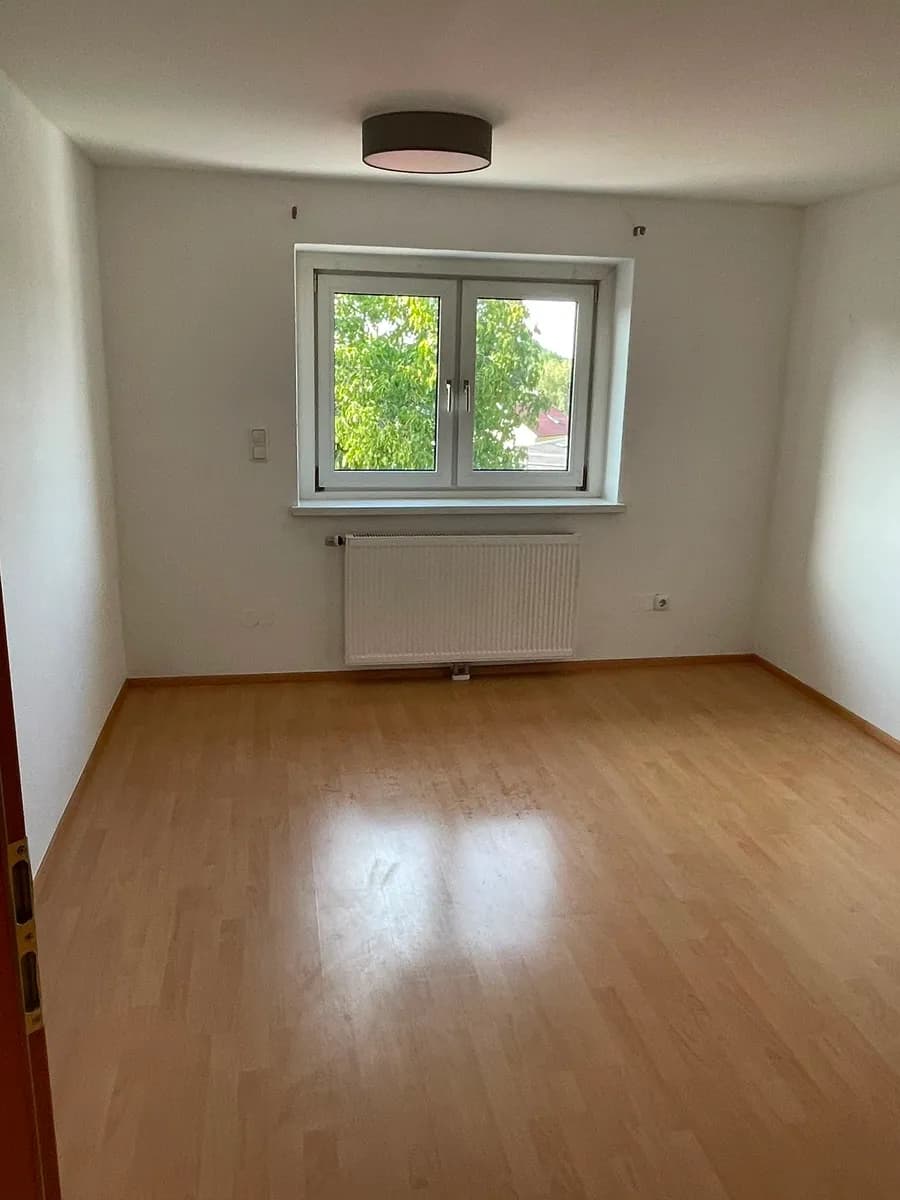 4-Zimmer-Gewerbeimmobilie mieten in Braunau am Inn – 80 m², € 700 – Bild 5 von 14