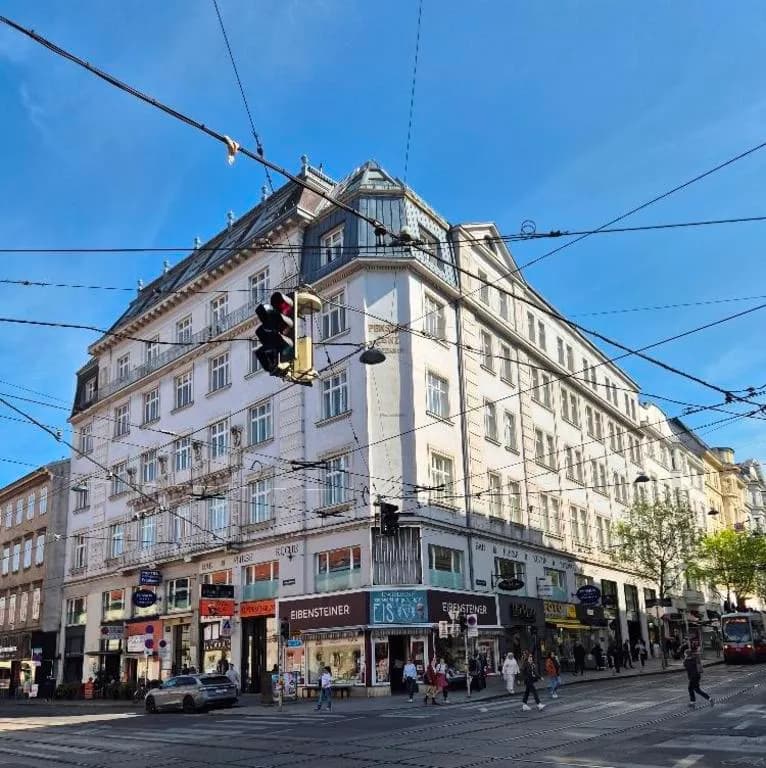 14-Zimmer-Gewerbeimmobilie mieten in Wien – 491 m², € 8.933 – Bild 9 von 11