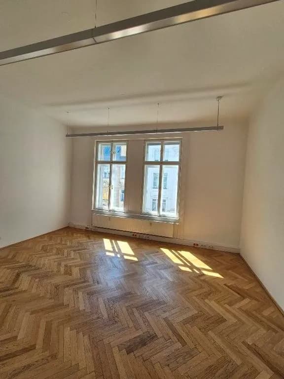14-Zimmer-Gewerbeimmobilie mieten in Wien – 491 m², € 8.933 – Bild 10 von 11