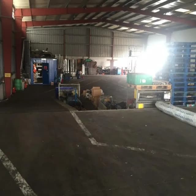 Gewerbeimmobilie mieten in Linz Land – 1 200 m² – Bild 10 von 11