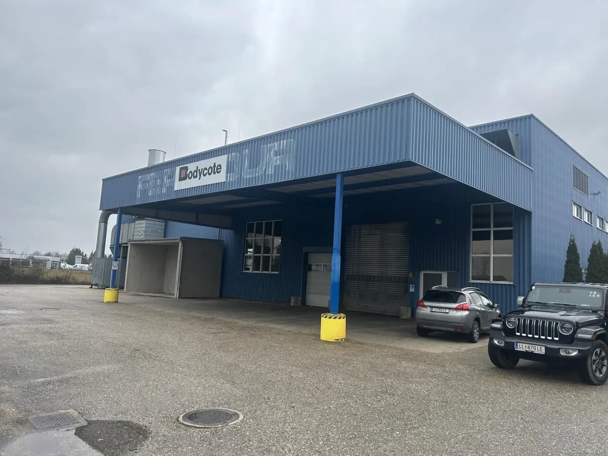 Gewerbeimmobilie mieten in Wels-Land – 2 113 m²