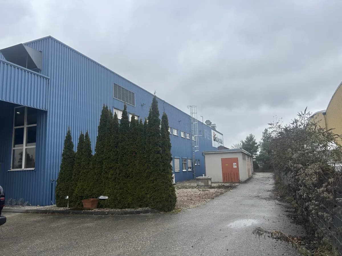 Gewerbeimmobilie mieten in Wels-Land – 2 113 m² – Bild 2 von 15