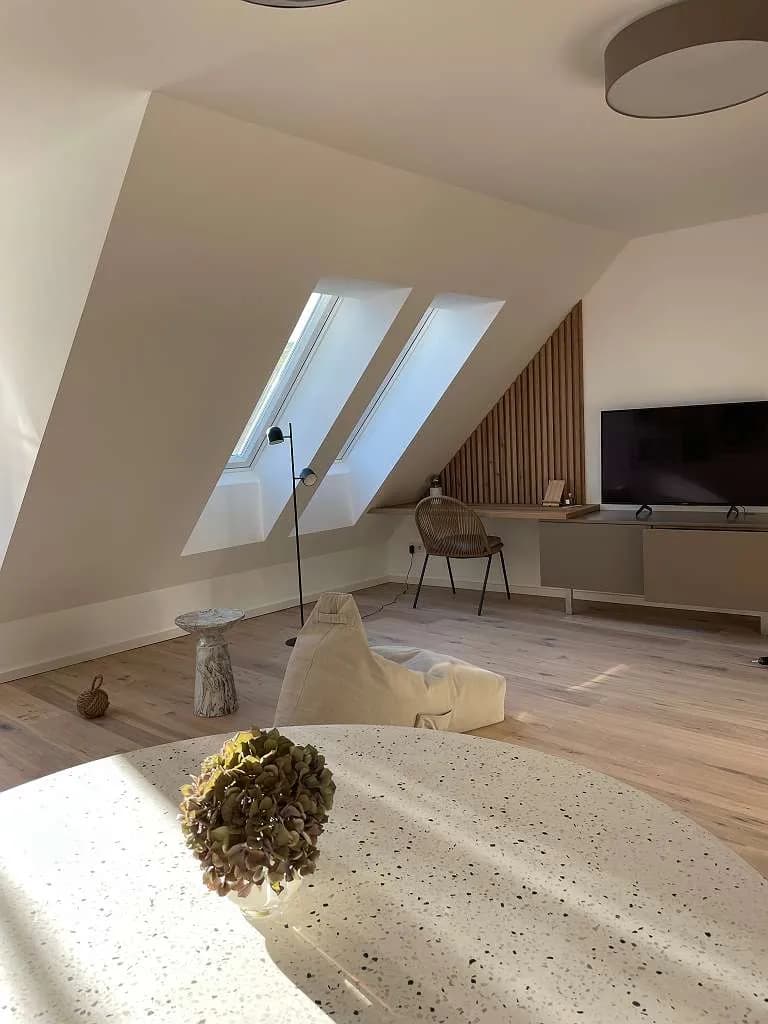 Wohnung mieten in Wien – 63 m², € 1.990 – Bild 1 von 12